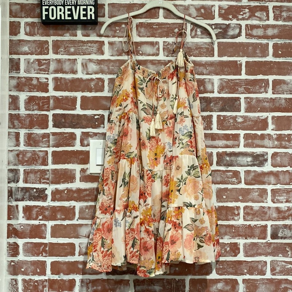 Storia Cream Peach Floral Ruffle Swing Mini Dress
